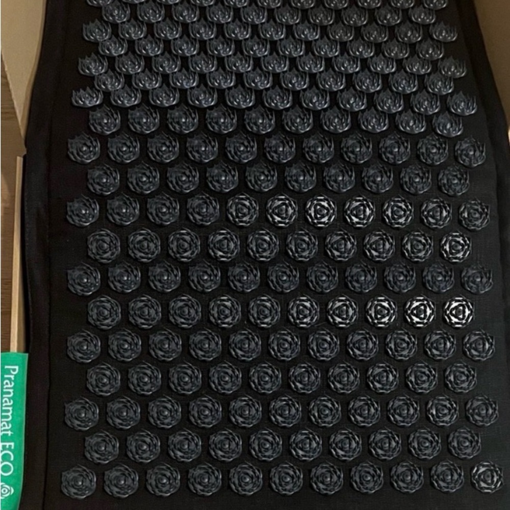 Prana ECO Massage Mat & Pillow Set - Black - Picture 2 of 4